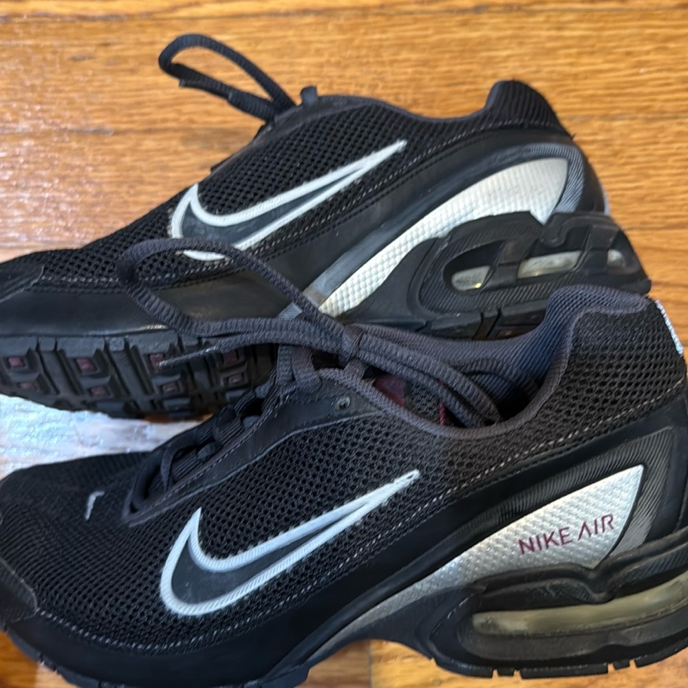 Women’s Nike Air Sneakers
